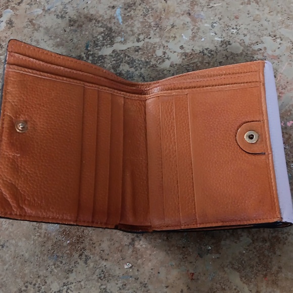 CHLOE LAVENDER PEBBLED LEATHER BIFOLD WALLET - Picture 9 of 12
